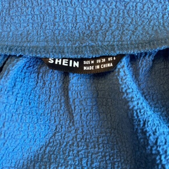 Sexist Top Ever~ Backless Halter Flare Style Top - Picture 8 of 8